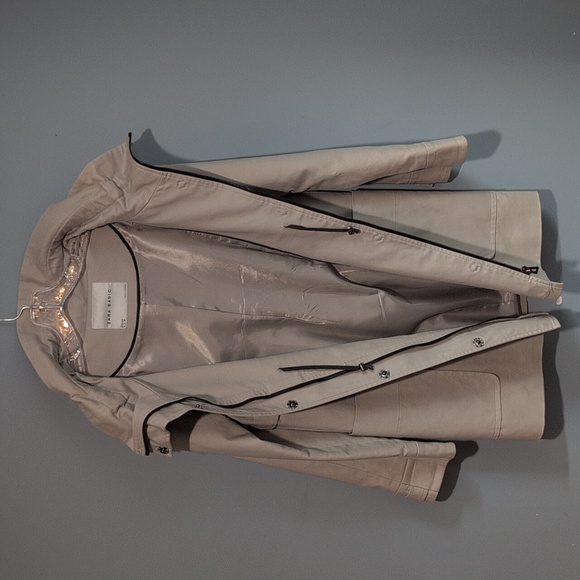 Zara Basic Light  Jacket - Picture 14 of 16